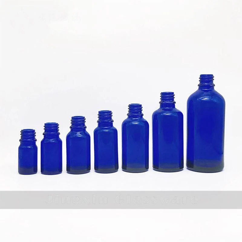 2 blue essential oil bottle001